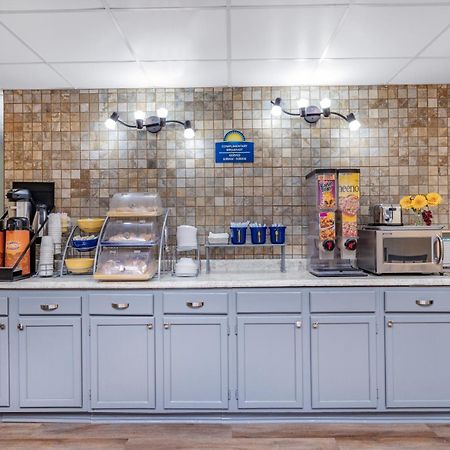 Days Inn By Wyndham Monticello Εξωτερικό φωτογραφία